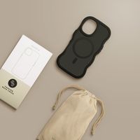 Selencia Wavy Backcover mit MagSafe Apple iPhone 16 - Schwarz