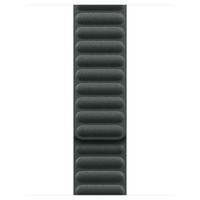 Apple Armband mit Magnetverschluss FineWoven für das  Apple Watch Series 1 t/m 9 / SE (38/40/41 mm) | Series 10 / 11 (42 mm) - Größe S/M - Evergreen