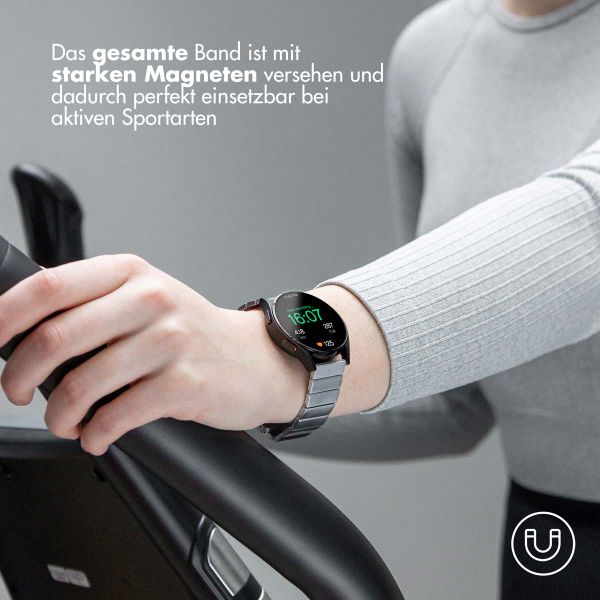 Selencia Edelstahl Magnetarmband für das Apple Watch Series 1 bis 9 / SE (38/40/41 mm) | Series 10 / 11 (42 mm) - Silber