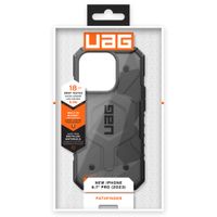 UAG Pathfinder Case für das iPhone 15 Pro - Geo Camo