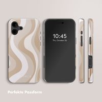 Selencia Vivid Tough Back Cover mit MagSafe für das iPhone 16 - Desert Waves Beige