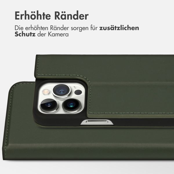 Accezz Premium Leather Slim Klapphülle Apple iPhone 13 Pro - Grün