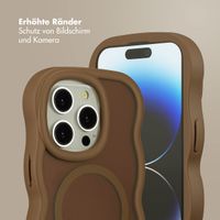 Selencia Wavy Backcover mit MagSafe Apple iPhone 14 Pro - Mocha Brown
