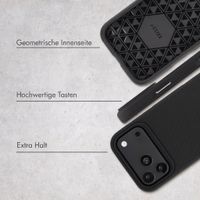Accezz Tough Back Cover mit MagSafe Apple iPhone 18 Pro / 17 Pro - Schwarz