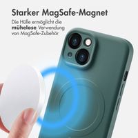 imoshion Color Back Cover mit MagSafe Apple iPhone 15 - Dunkelgrün