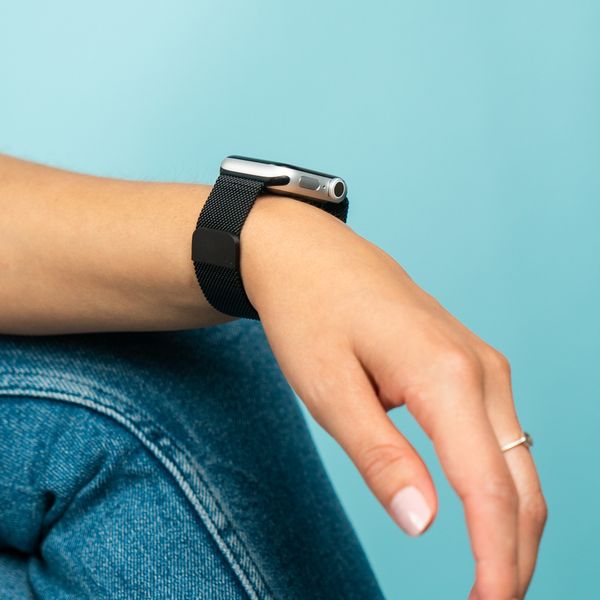 imoshion Milanese Watch Armband für die Fitbit Versa 2 / Versa Lite - Schwarz