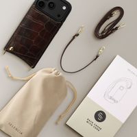 Selencia Nova Croco HandyHülle mit Kordel und Kartenhalter Apple iPhone 18 Pro Max / 17 Pro Max - Choco Brown