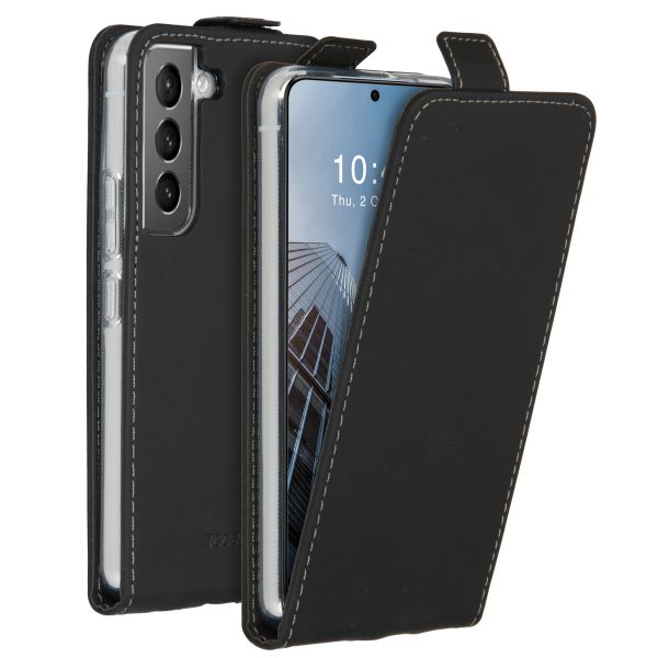 Accezz Flip Case für das Samsung Galaxy S22 - Schwarz