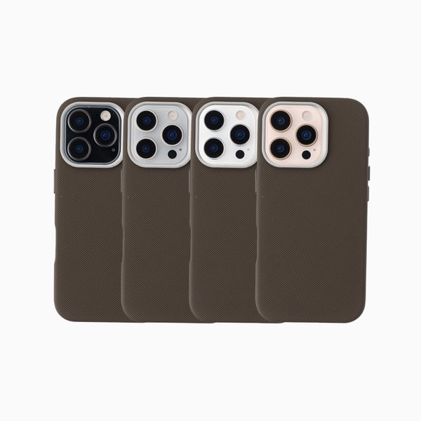 Accezz Mesh Backcover mit MagSafe Apple iPhone 16 Pro - Braun