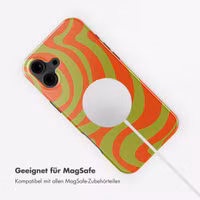 Selencia Vivid Rückabdeckung mit MagSafe iPhone 16 - Wavy Swirl Orange Fern