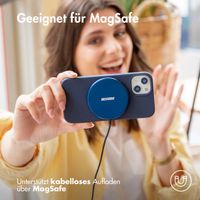 Accezz Liquid Silikoncase mit MagSafe für das iPhone 13 - Dunkelblau