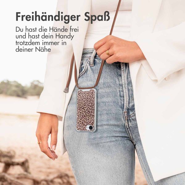 imoshion Design Hülle mit Band Apple iPhone 16e - Leopard Mood