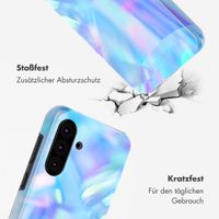 Selencia Vivid Tough Back Cover für das Samsung Galaxy A36 / A56 - Holographic Blue Dream