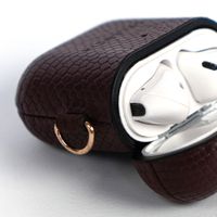 Selencia Yara ﻿Hülle in Schlangenoptik Apple AirPods 1 / 2 - Dunkelrot