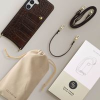 Selencia Nova Croco HandyHülle mit Kordel und Kartenhalter Samsung Galaxy S24 / S25 - Choco Brown