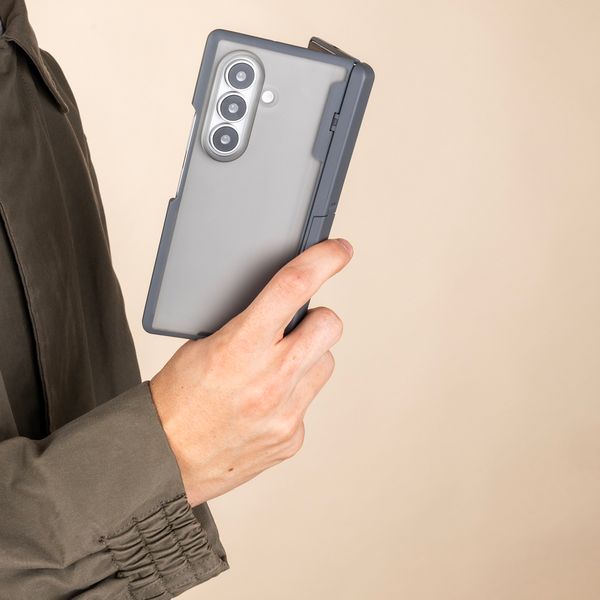 imoshion Color Guard mit Ständer Samsung Galaxy Z Fold 8 Ultra - Grau
