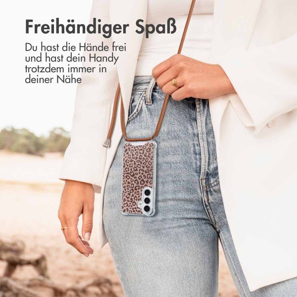 imoshion Design Hülle mit Band Samsung Galaxy S25 - Leopard Mood