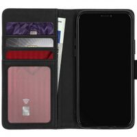imoshion Luxuriöse Klapphülle Apple iPhone 11 Pro - Hellblau