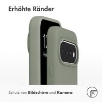 Accezz Liquid Silikoncase mit MagSafe Google Pixel 11 / 11 Pro / 10 / 10 Pro - Cooper Green