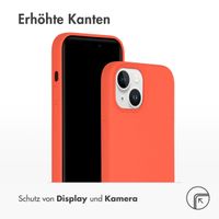 Accezz Liquid Silikoncase für das iPhone 15 - Nectarine