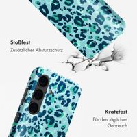 Selencia Vivid Tough Back Cover für das Samsung Galaxy S24 - Wild Spots Light Blue