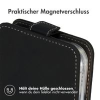 Accezz Flip Case für das Apple iPhone 16 - Schwarz