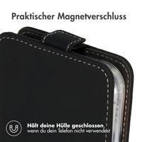 Accezz Flip Case für das iPhone 16 - Schwarz