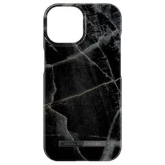 iDeal of Sweden Fashion Back Case für das Apple iPhone 15 - Black Thunder Marble