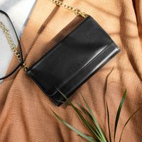 Selencia Clutch Klapphülle aus veganem Leder mit herausnehmbarem Case iPhone 11