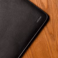 Accezz Leather Laptop Hülle Apple MacBook 13 Zoll - Laptop Sleeve - Schwarz