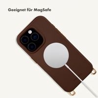 Selencia Rivièra Backcover mit MagSafe mit abnehmbaren Haken Apple iPhone 16 Pro - Choco Brown