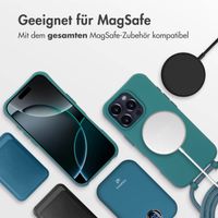 imoshion Color Backcover mit abnehmbarem Handykette und MagSafe Apple iPhone 16 Pro Max - Dunkelgrün