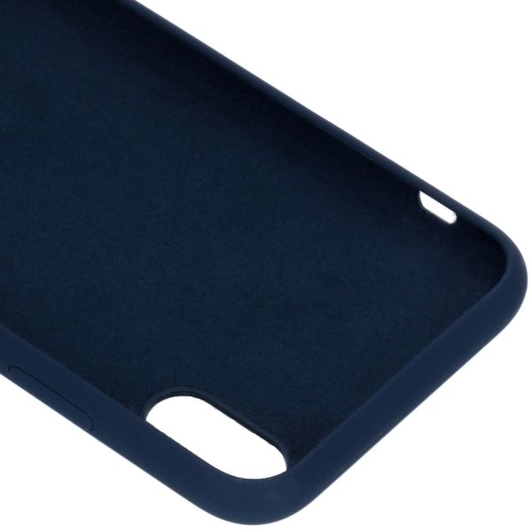 Accezz Liquid Silikoncase Blau für das iPhone Xs / X