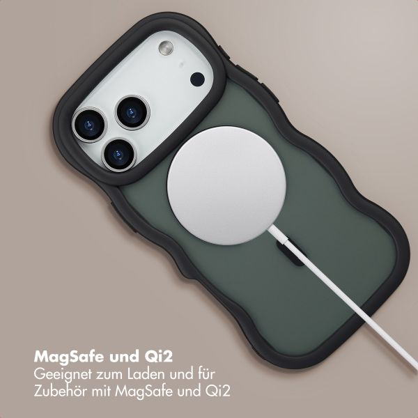 Selencia Wavy Backcover mit MagSafe Apple iPhone 17 Pro Max - Schwarz
