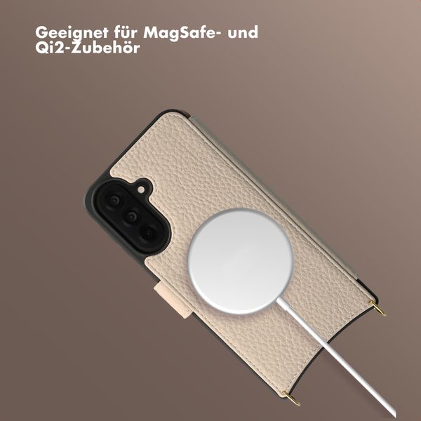 Selencia Riva Bookcase mit MagSafe und Handgelenkband Samsung Galaxy A37 (5G) - Beige