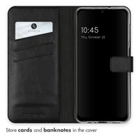 Selencia Echtleder Klapphülle Samsung Galaxy A13 (5G) / A04s - Schwarz