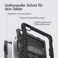 Accezz Robustes Back Cover mit Schultergurt für das iPad Pro 13 (2024) M4 - Schwarz