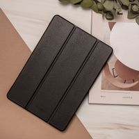 Selencia Trifold Klapphülle aus Schlangenleder iPad 9 (2021) 10.2 Zoll / iPad 8 (2020) 10.2 Zoll / iPad 7 (2019) 10.2 Zoll 