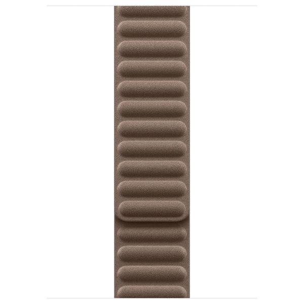 Apple Armband mit Magnetverschluss FineWoven für die Apple Watch Series 1-10 / SE / Ultra (2) - 42/44/45/46/49 mm - Größe S/M - Taupe