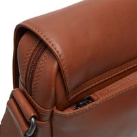 The Chesterfield Brand Gili Laptoptasche 14 Zoll - Umhängetasche - Echtes Leder - Cognac