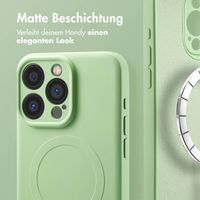 imoshion Color Back Cover mit MagSafe für das iPhone 15 Pro Max - Grün