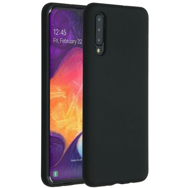 Accezz Liquid Silikoncase Schwarz für das Samsung Galaxy A50 / A30s