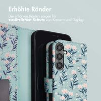 imoshion Design Klapphülle für das Samsung Galaxy S23 FE - Blue Flowers