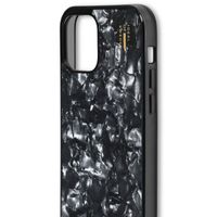 iDeal of Sweden Pearlized Case Apple iPhone 12 (Pro) - Schwarz
