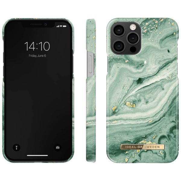 iDeal of Sweden Fashion Back Case für das iPhone 12 (Pro) - Mint Swirl Marble