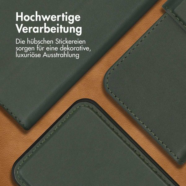 Accezz Premium Leather 2 in 1 Klapphülle für das iPhone 13 Mini - Grün