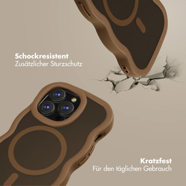Selencia Wavy Backcover mit MagSafe Apple iPhone 13 Pro - Mocha Brown