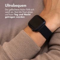 imoshion Gewebtes Nylonarmband für die Apple Watch Series 1 bis 10 / SE / Ultra (2) (44/45/46/49 mm) - Dunkelgrau