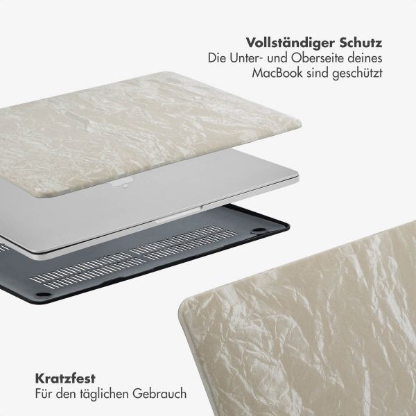 Selencia Cover mit Samtoberfläche für das MacBook Pro 13 Zoll (2020 / 2022) - A2289 / A2251 / A2338 - Beige