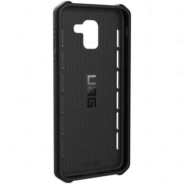 UAG Outback Hardcase Schwarz für das Samsung Galaxy J6